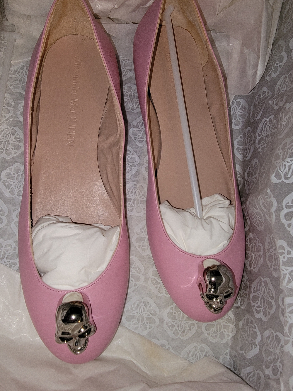 NIB Alexander McQueen Pink Leather Skull Ballet Flats Sz39